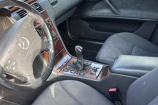 Calandre MERCEDES CLASSE E 210