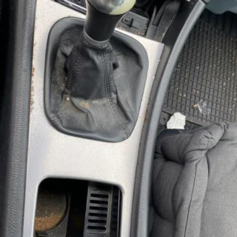 Calandre MERCEDES CLASSE C 203 COUPE SPORT Photo n°8