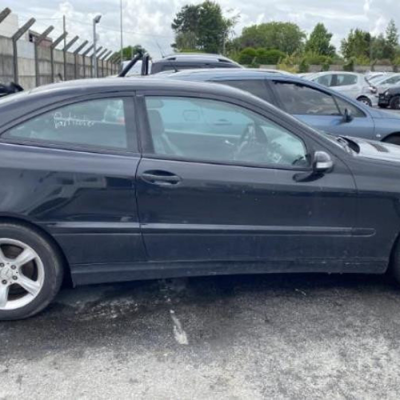 Capot MERCEDES CLASSE C 203 COUPE SPORT Photo n°15