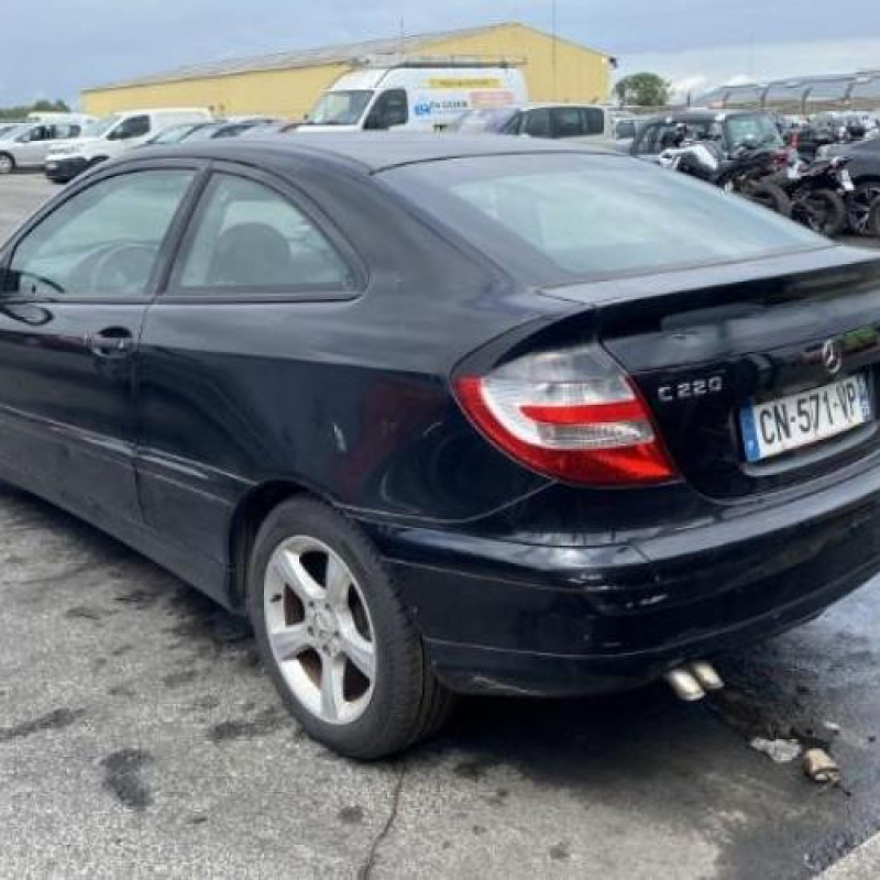 Capot MERCEDES CLASSE C 203 COUPE SPORT Photo n°20
