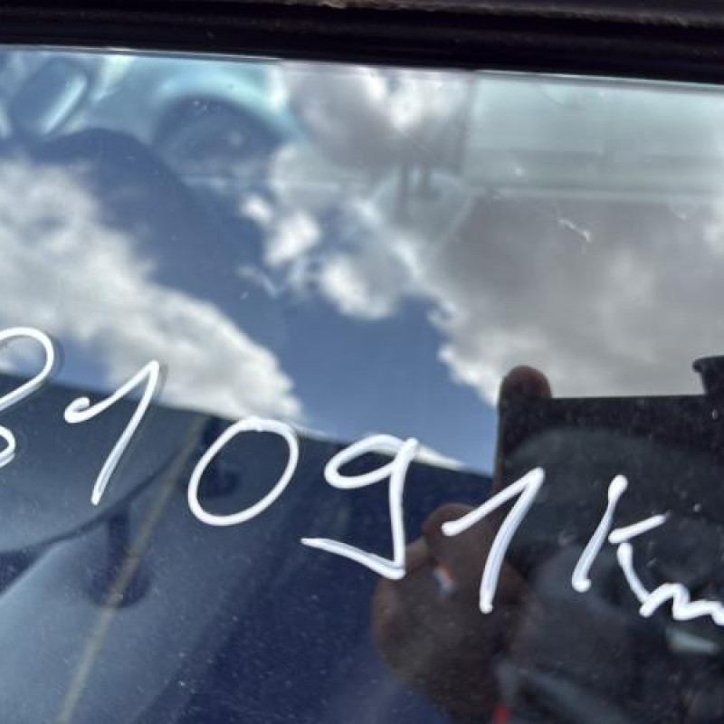 Capot RENAULT CLIO 1 Photo n°14