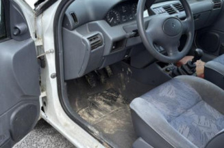 Capot RENAULT CLIO 1