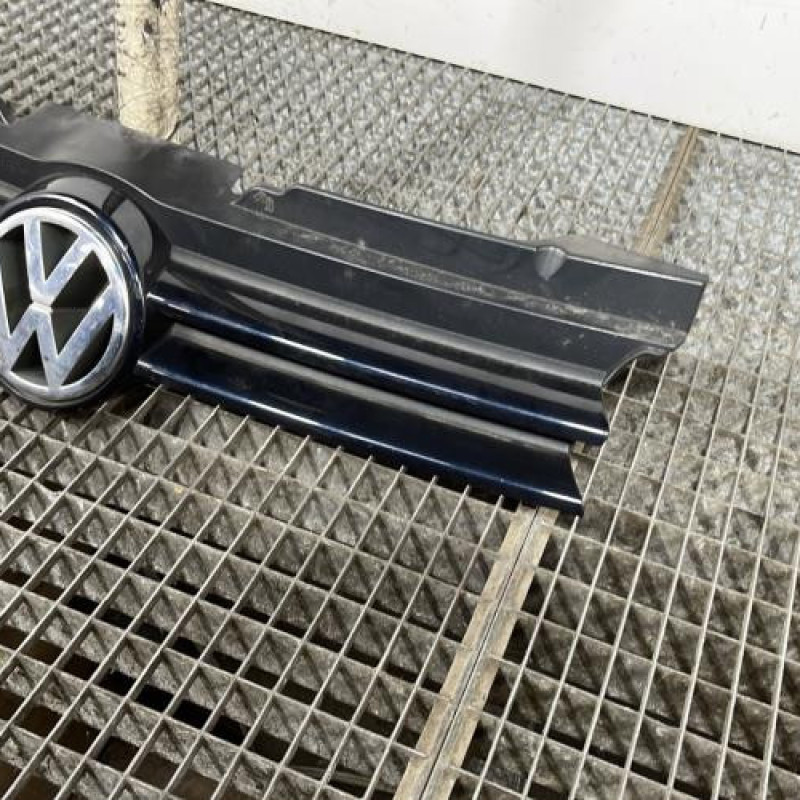 Calandre VOLKSWAGEN GOLF 4 Photo n°3