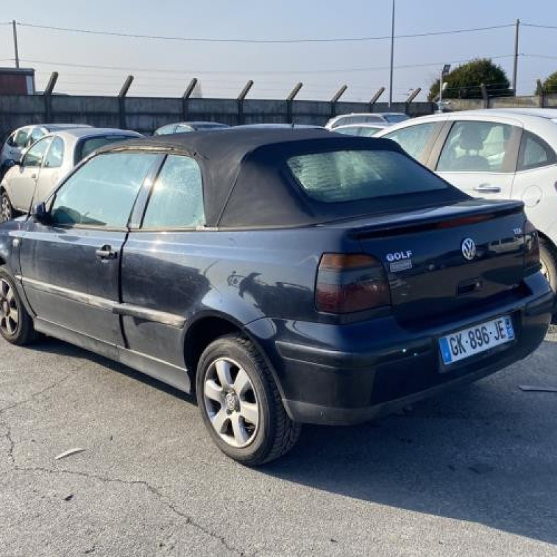 Calandre VOLKSWAGEN GOLF 4 Photo n°8