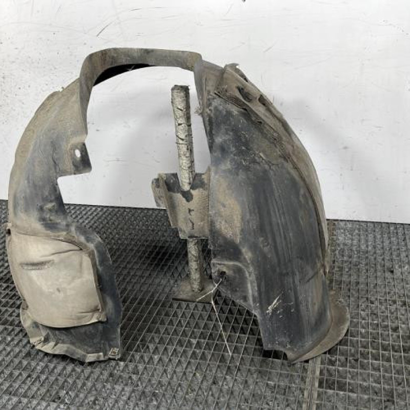 Pare boue avant droit CITROEN C4 2 Photo n°3