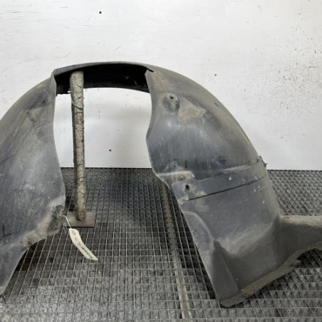 Pare boue avant gauche VOLKSWAGEN PASSAT 5 Photo n°1