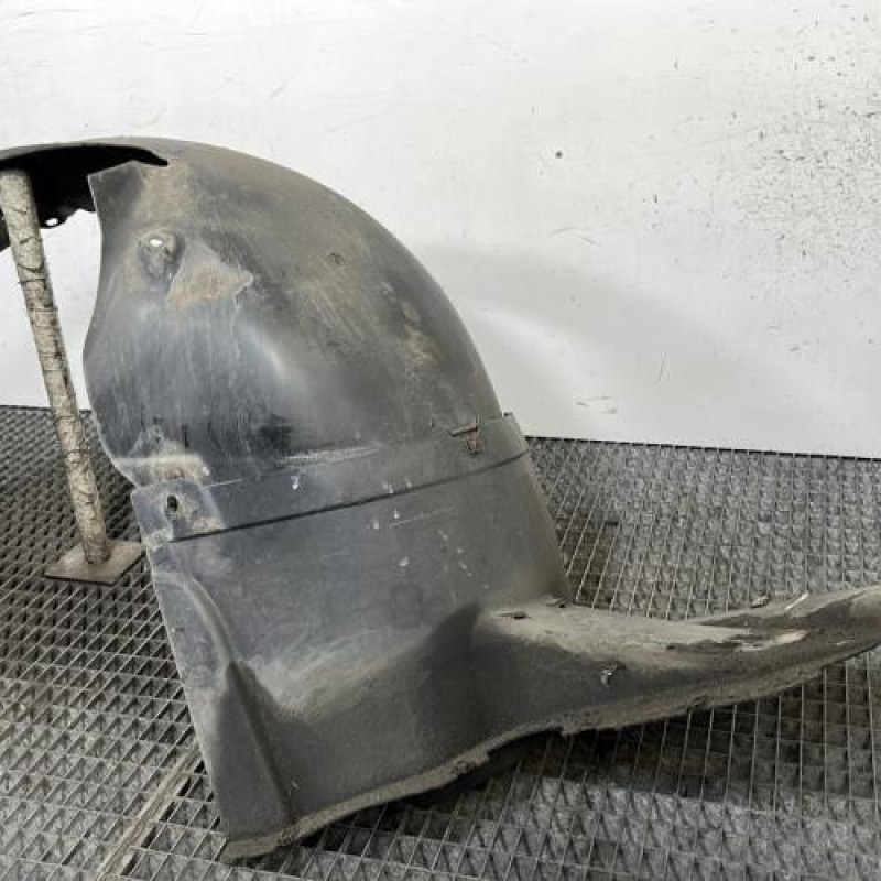 Pare boue avant gauche VOLKSWAGEN PASSAT 5 Photo n°3