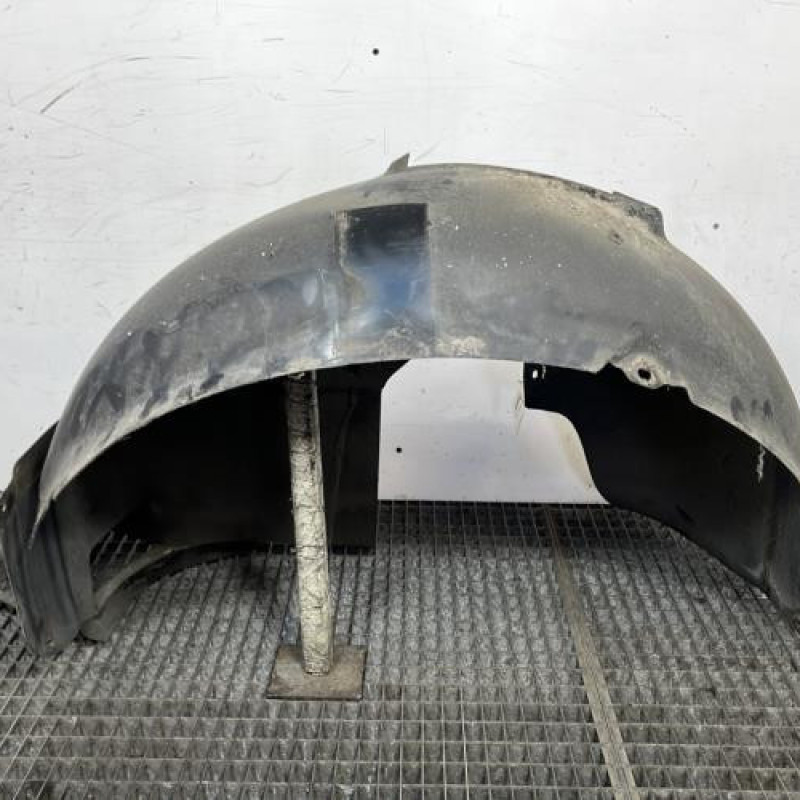 Pare boue avant gauche VOLKSWAGEN PASSAT 5 Photo n°4