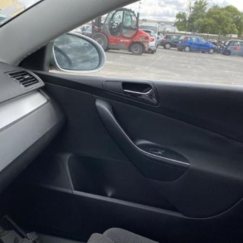 Pare boue avant gauche VOLKSWAGEN PASSAT 5 Photo n°7