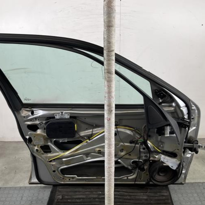 Porte avant gauche MERCEDES CLASSE E 210 Photo n°5