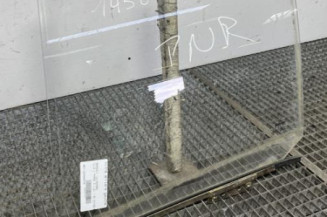 Vitre arriere gauche RENAULT CLIO 1