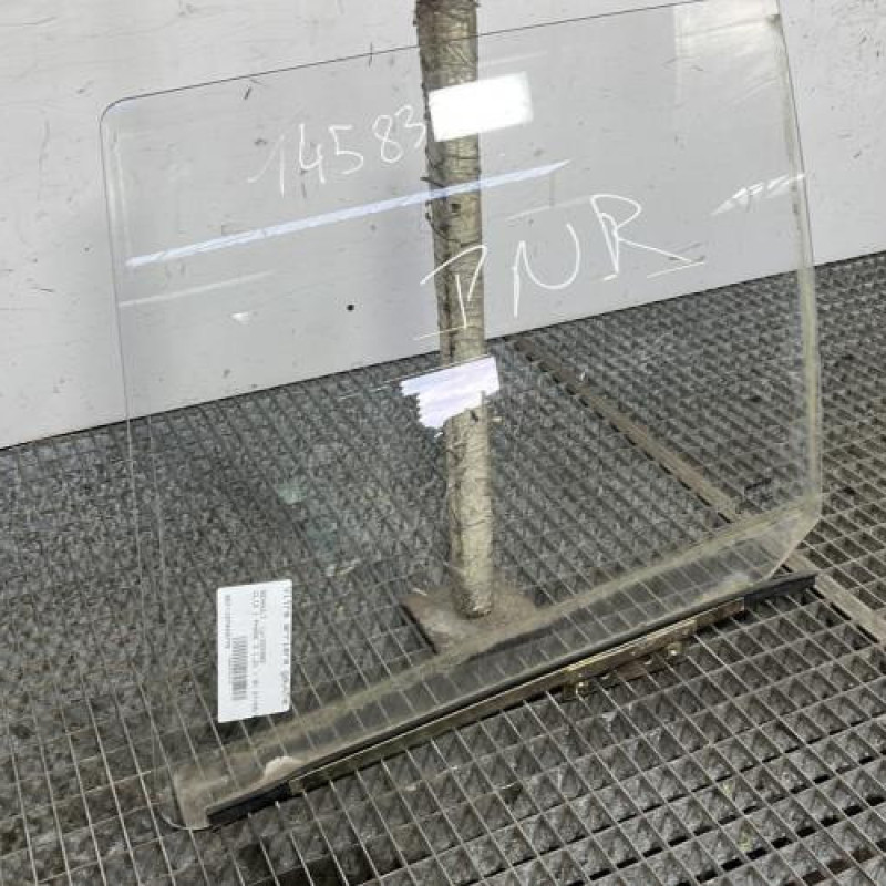 Vitre arriere gauche RENAULT CLIO 1 Photo n°2