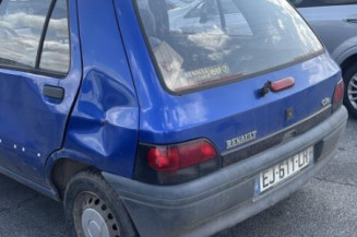 Vitre arriere gauche RENAULT CLIO 1