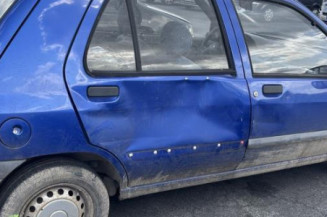 Vitre arriere gauche RENAULT CLIO 1