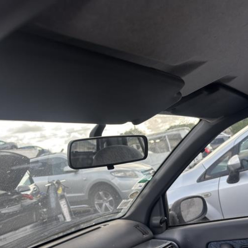 Vitre arriere gauche RENAULT CLIO 1 Photo n°18