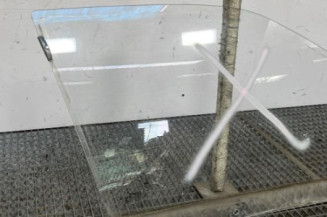 Vitre avant droit RENAULT CLIO 1