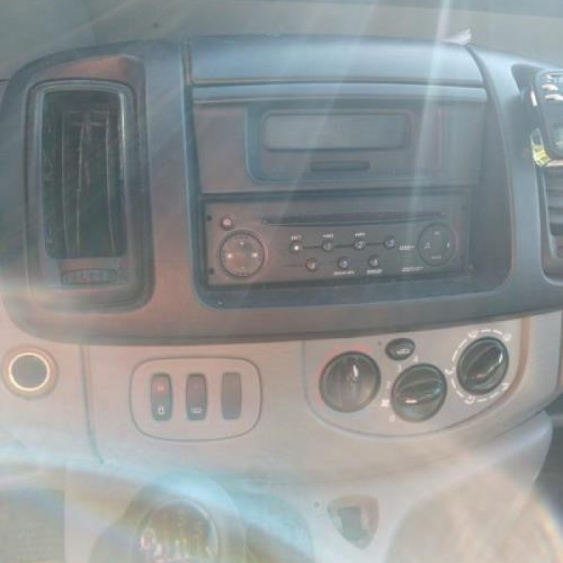 Vitre avant gauche RENAULT TRAFIC 2 Photo n°6