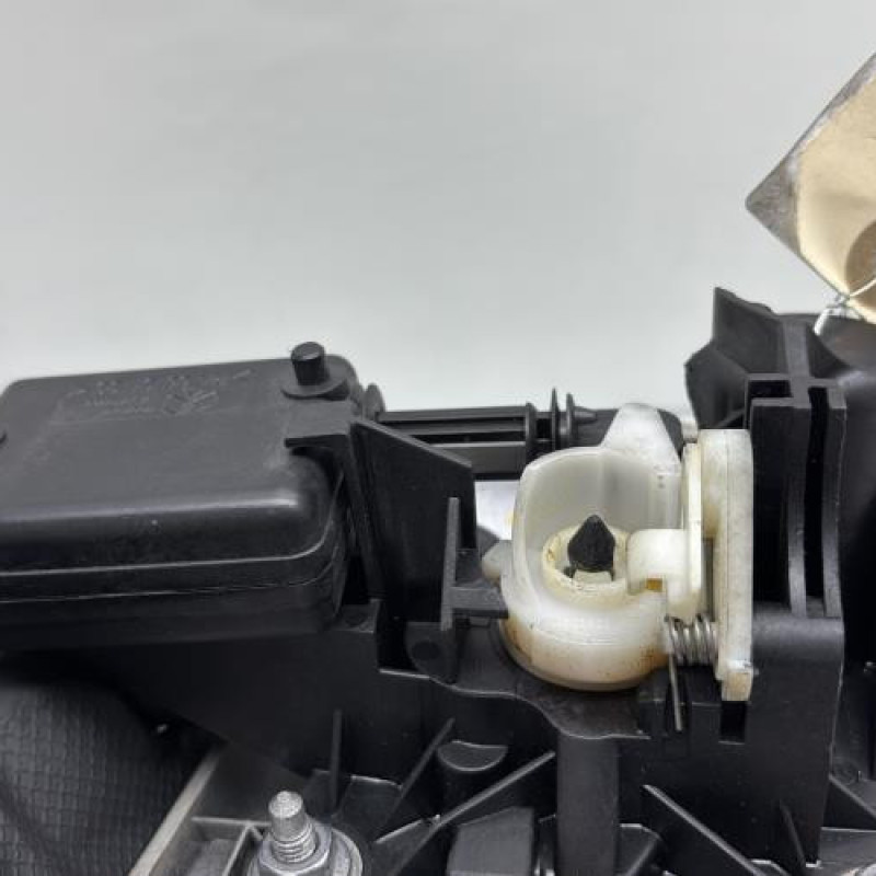 Bouton de coffre RENAULT CLIO 2 CAMPUS Photo n°5