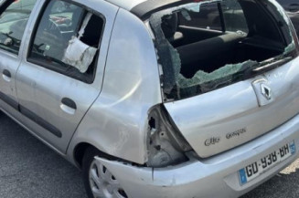 Bouton de coffre RENAULT CLIO 2 CAMPUS