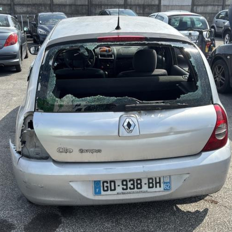 Bouton de coffre RENAULT CLIO 2 CAMPUS Photo n°11