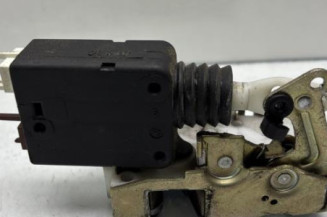 Serrure avant droit CITROEN SAXO