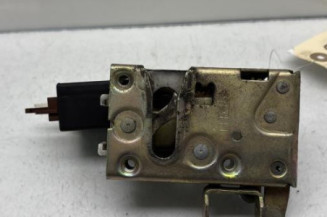Serrure avant droit CITROEN SAXO