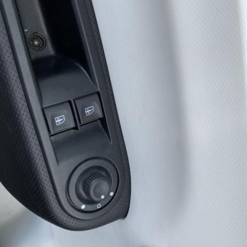 Retroviseur gauche RENAULT TWINGO 3 Photo n°18
