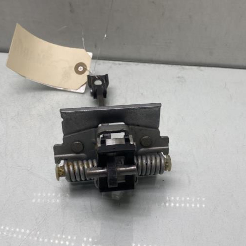 Arret de porte avant droit PEUGEOT 3008 1 Photo n°3