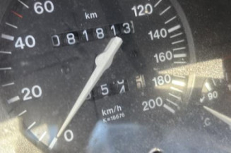Vitre avant gauche OPEL CORSA B