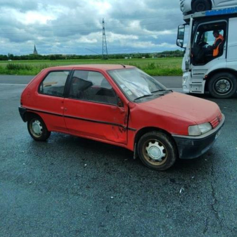Plage arriere PEUGEOT 106 Photo n°10