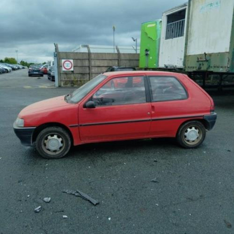 Plage arriere PEUGEOT 106 Photo n°11