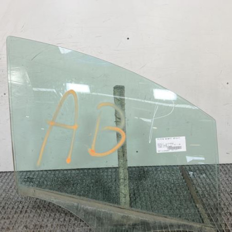 Vitre avant droit RENAULT MODUS Photo n°1