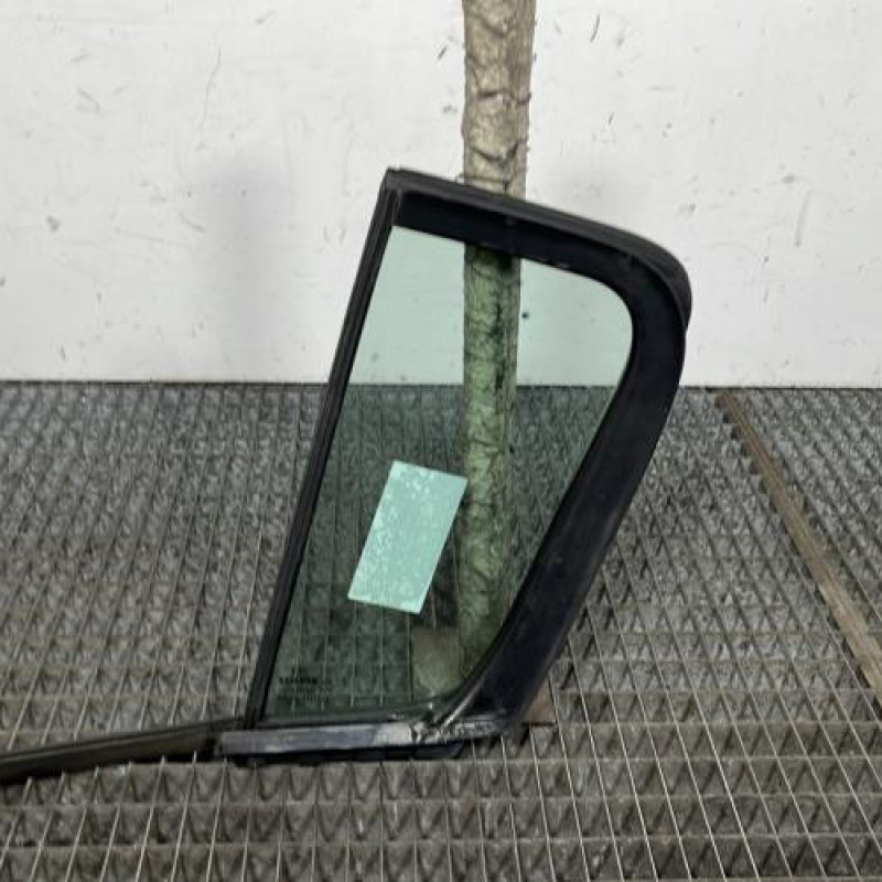 Custode arriere droit (porte) RENAULT CLIO 3 Photo n°4