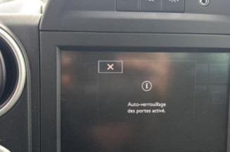 Vitre avant gauche CITROEN BERLINGO 2