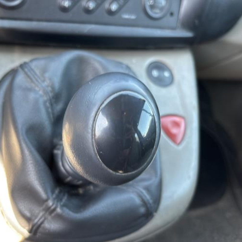 Aile avant droit RENAULT SCENIC 2 Photo n°19