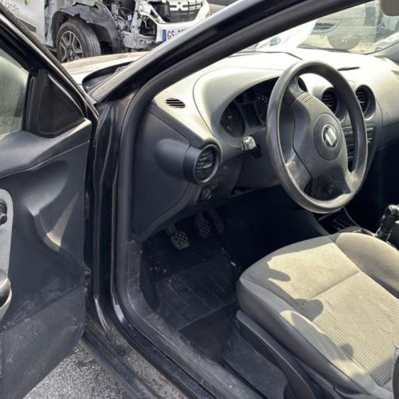 Feu arriere principal gauche (feux) SEAT IBIZA 3 Photo n°12