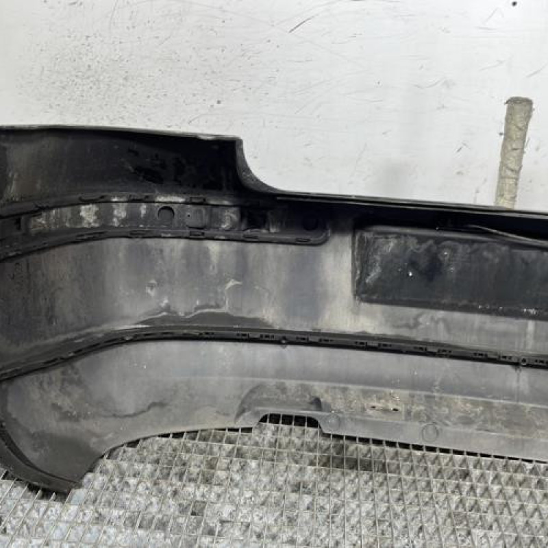 Pare choc arriere VOLKSWAGEN GOLF 4 Photo n°6