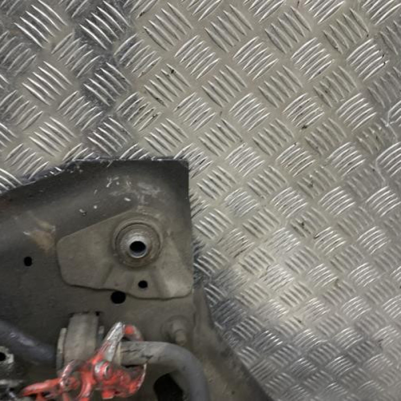 Berceau avant RENAULT CLIO 3 Photo n°3