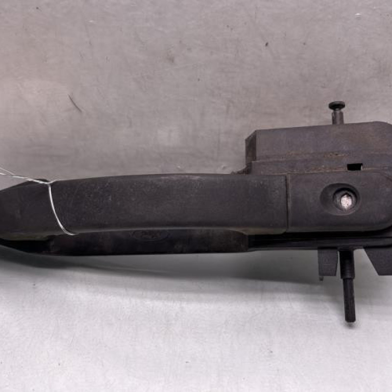 Poignee porte avant gauche FORD FIESTA 5 Photo n°1