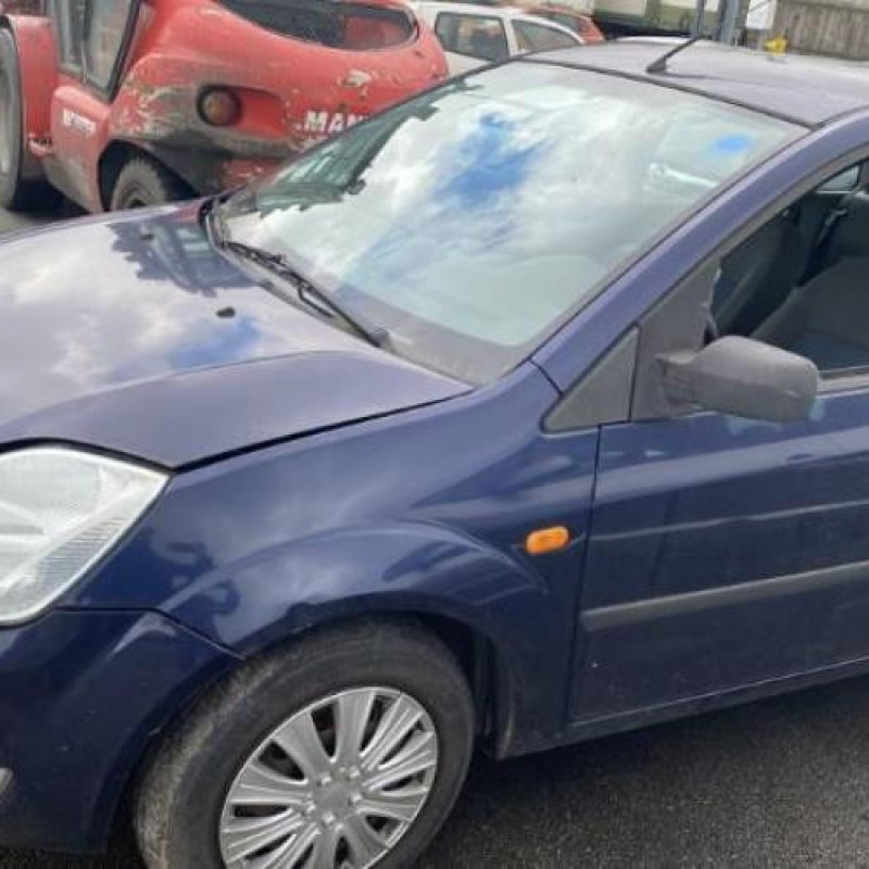 Poignee porte avant gauche FORD FIESTA 5 Photo n°6