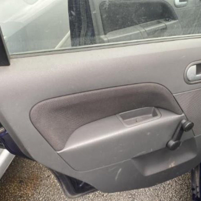 Poignee porte avant gauche FORD FIESTA 5 Photo n°9