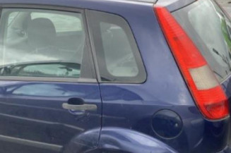 Poignee porte avant gauche FORD FIESTA 5