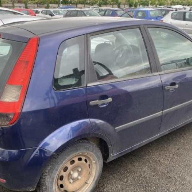 Poignee porte avant gauche FORD FIESTA 5 Photo n°17