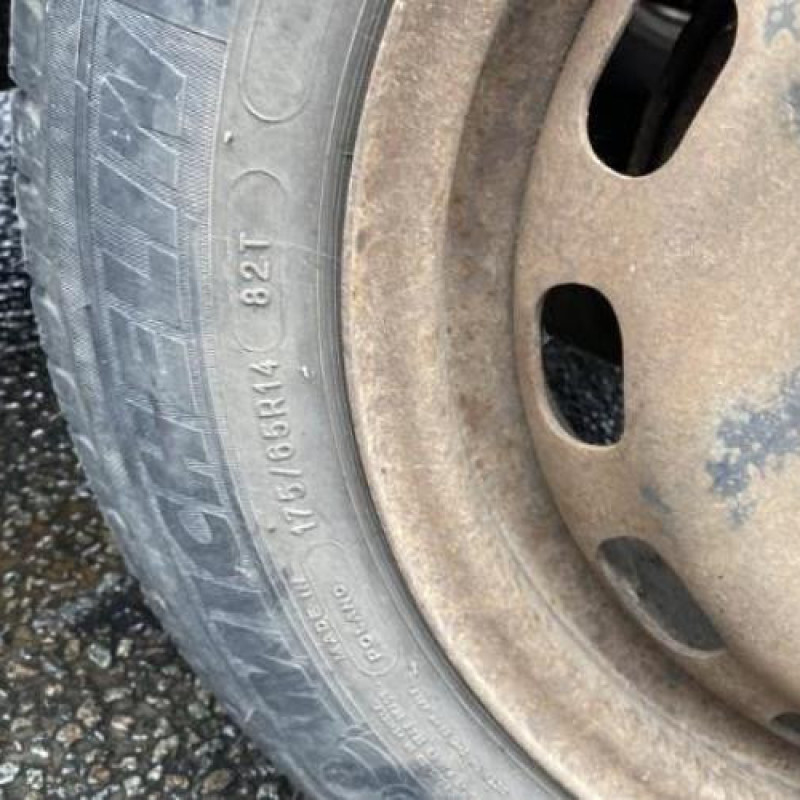 Poignee porte avant gauche FORD FIESTA 5 Photo n°19