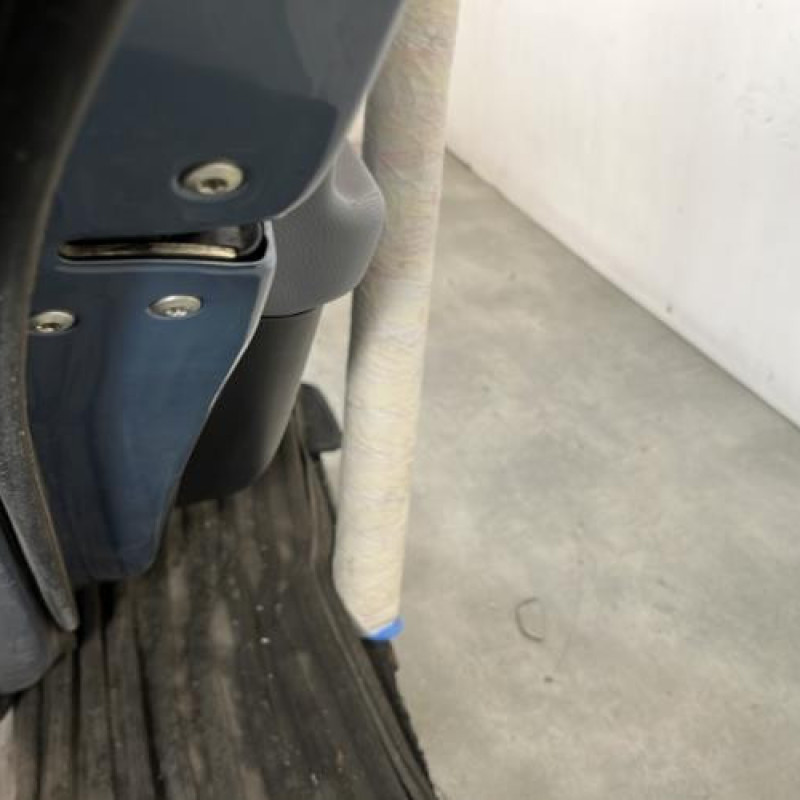 Porte arriere gauche HYUNDAI I 20 2 Photo n°3