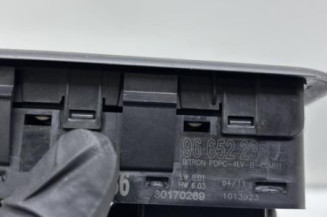 Interrupteur de leve vitre avant gauche CITROEN C3 2