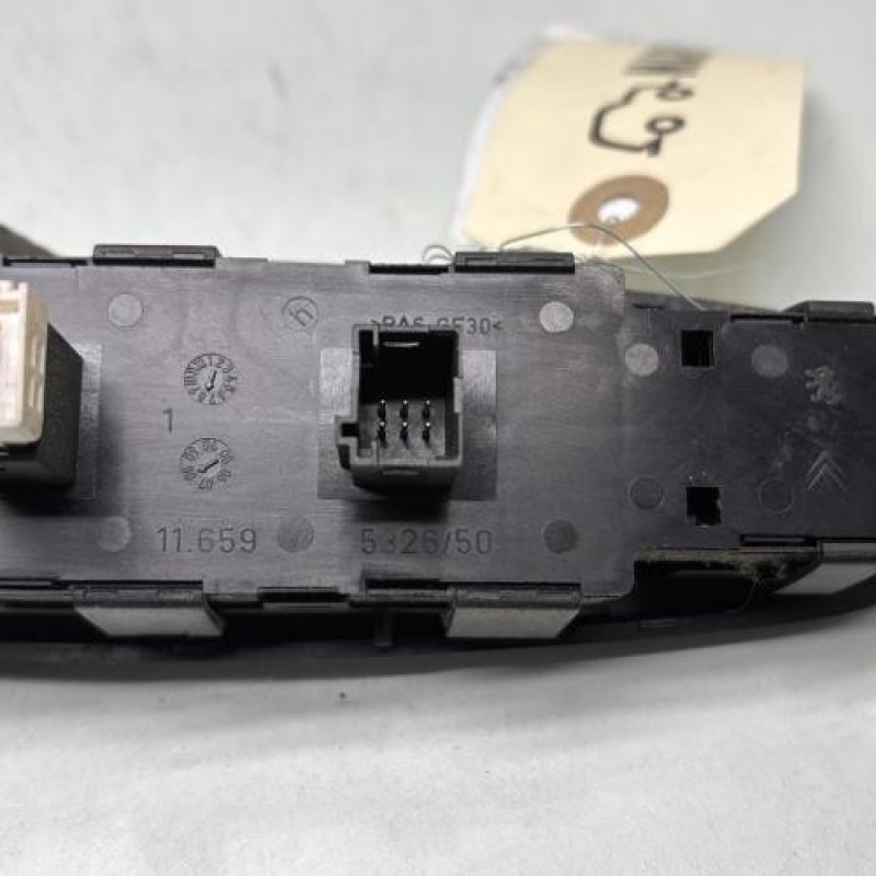 Interrupteur de leve vitre avant gauche CITROEN C4 PICASSO 1 Photo n°3