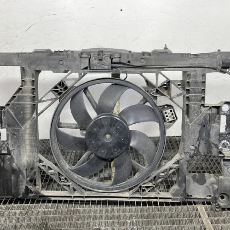 Face avant RENAULT MEGANE 3 Photo n°1