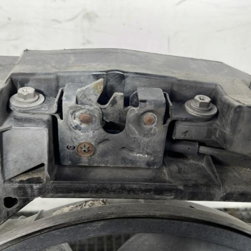 Face avant RENAULT MEGANE 3 Photo n°4