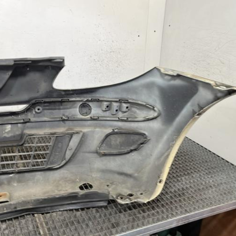 Pare choc avant LANCIA YPSILON 4 Photo n°4